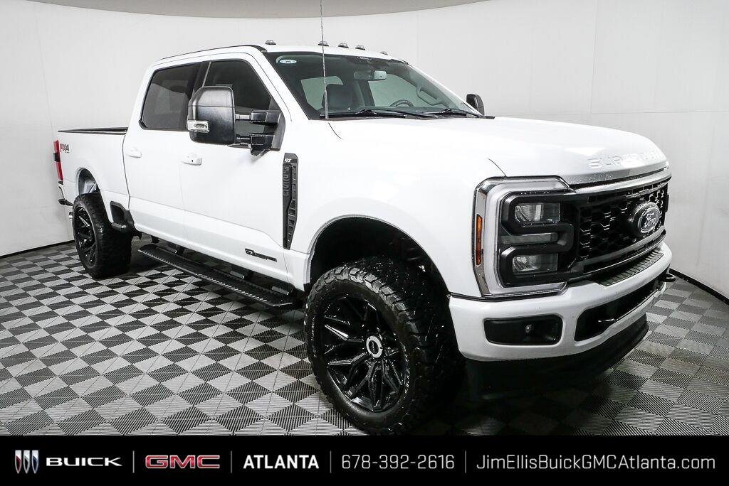 Used 2024 Oxford White Ford XLT image 1