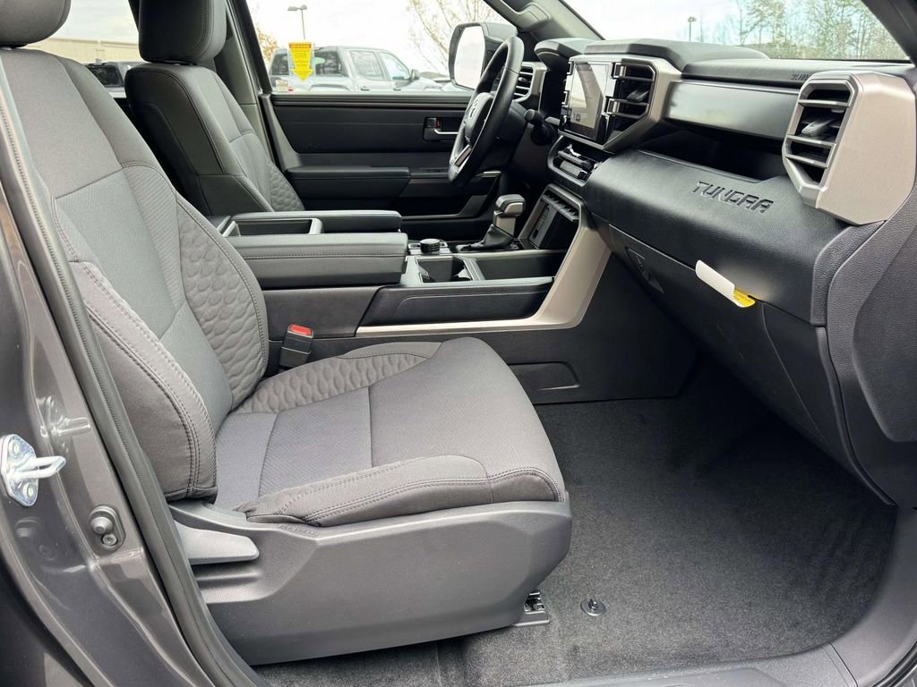 2026 Toyota Tundra SR5 - Photo 12