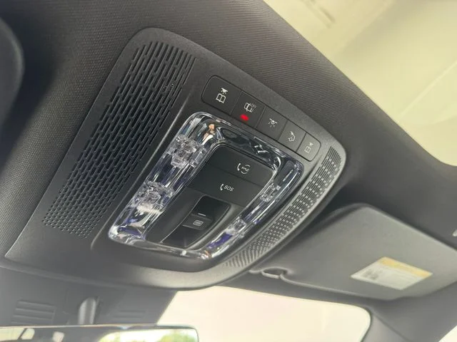 New 2026  Mercedes-Benz GLB 250 image 37