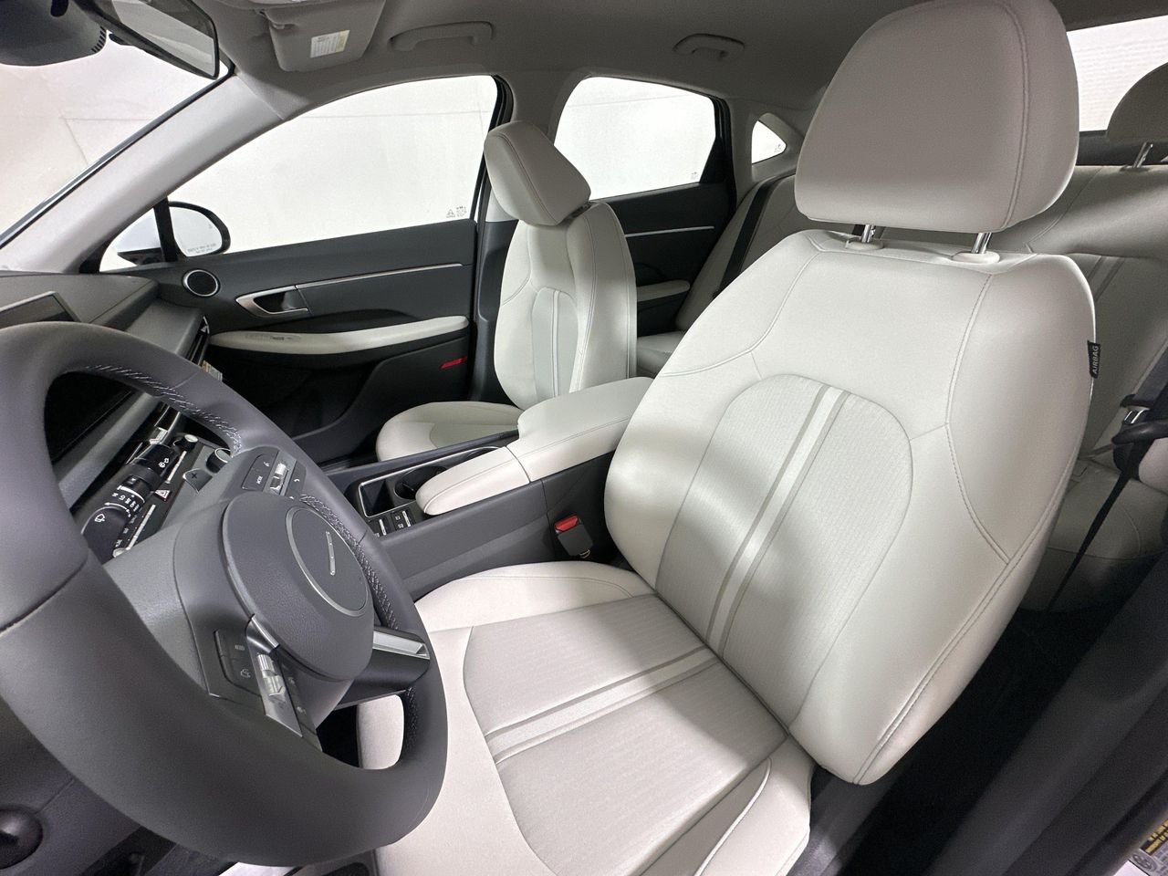 New 2026 Serenity White Hyundai SEL Sport image 9