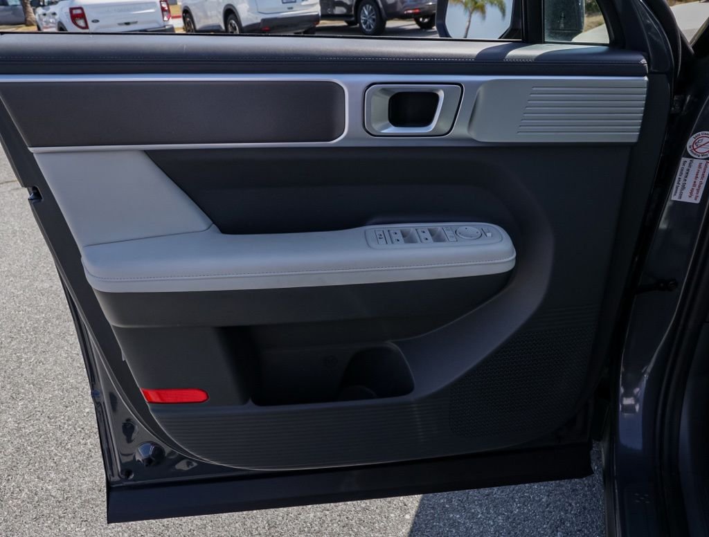 Used 2025 Gray Hyundai SEL image 12