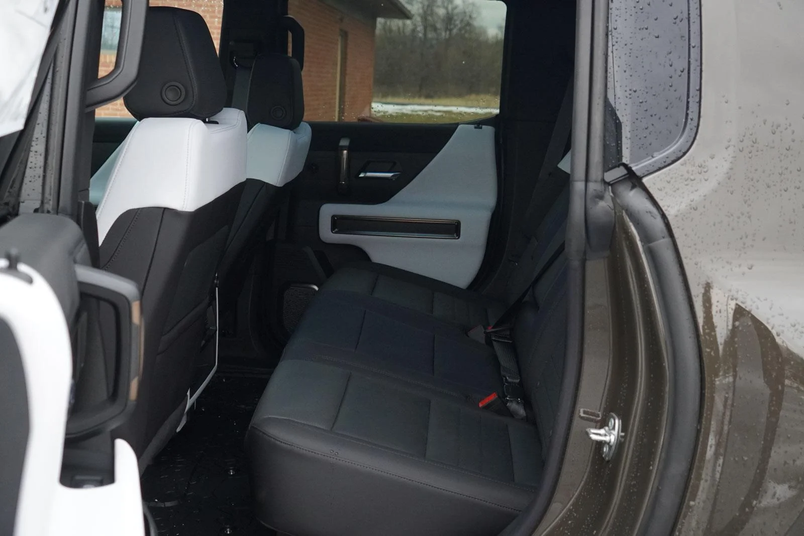 2024 GMC HUMMER EV 2X - Photo 30
