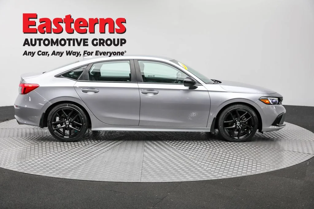 Used 2023 Silver Honda Sport image 4