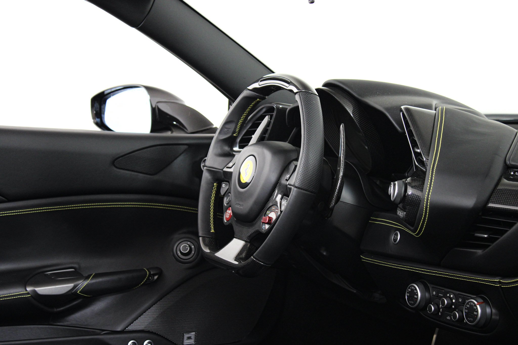 Used 2017 Black Ferrari  image 31