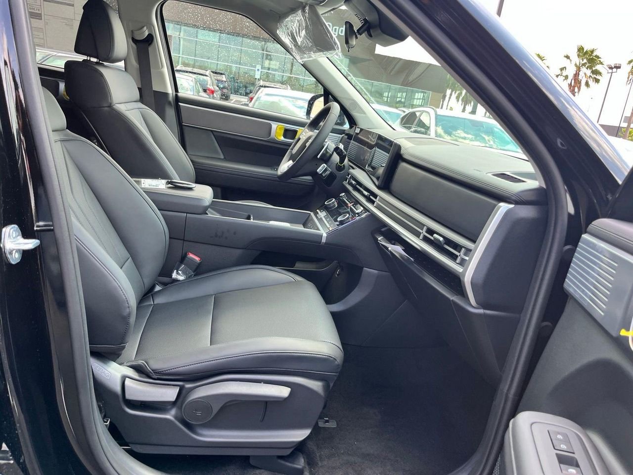 New 2027 Black Hyundai SEL FWD image 22