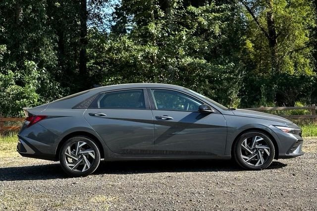 Certified Used 2025 Gray Hyundai SEL Sport image 10
