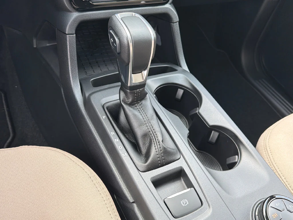 New 2026 Beige Ford XLT image 30
