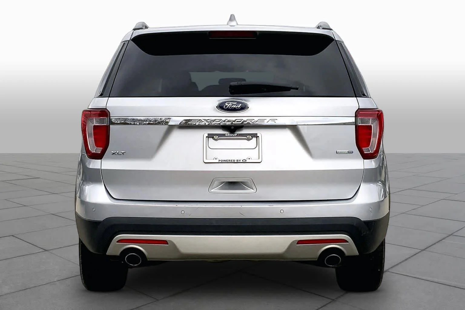 Used 2017 Ingot Silver Metallic Ford XLT image 5