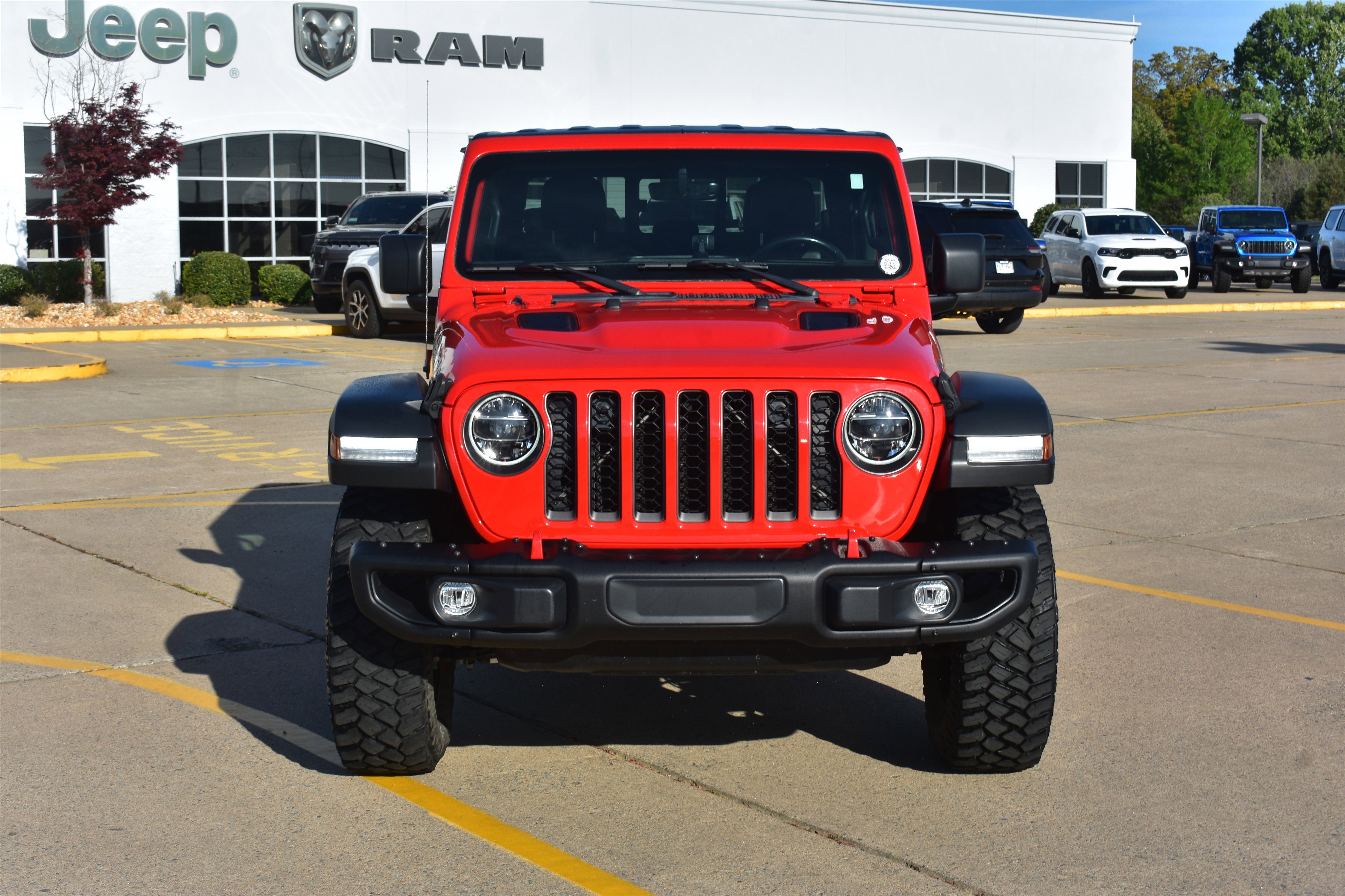Used 2021 Jeep Gladiator Rubicon with VIN 1C6JJTBG2ML601659 for sale in Little Rock