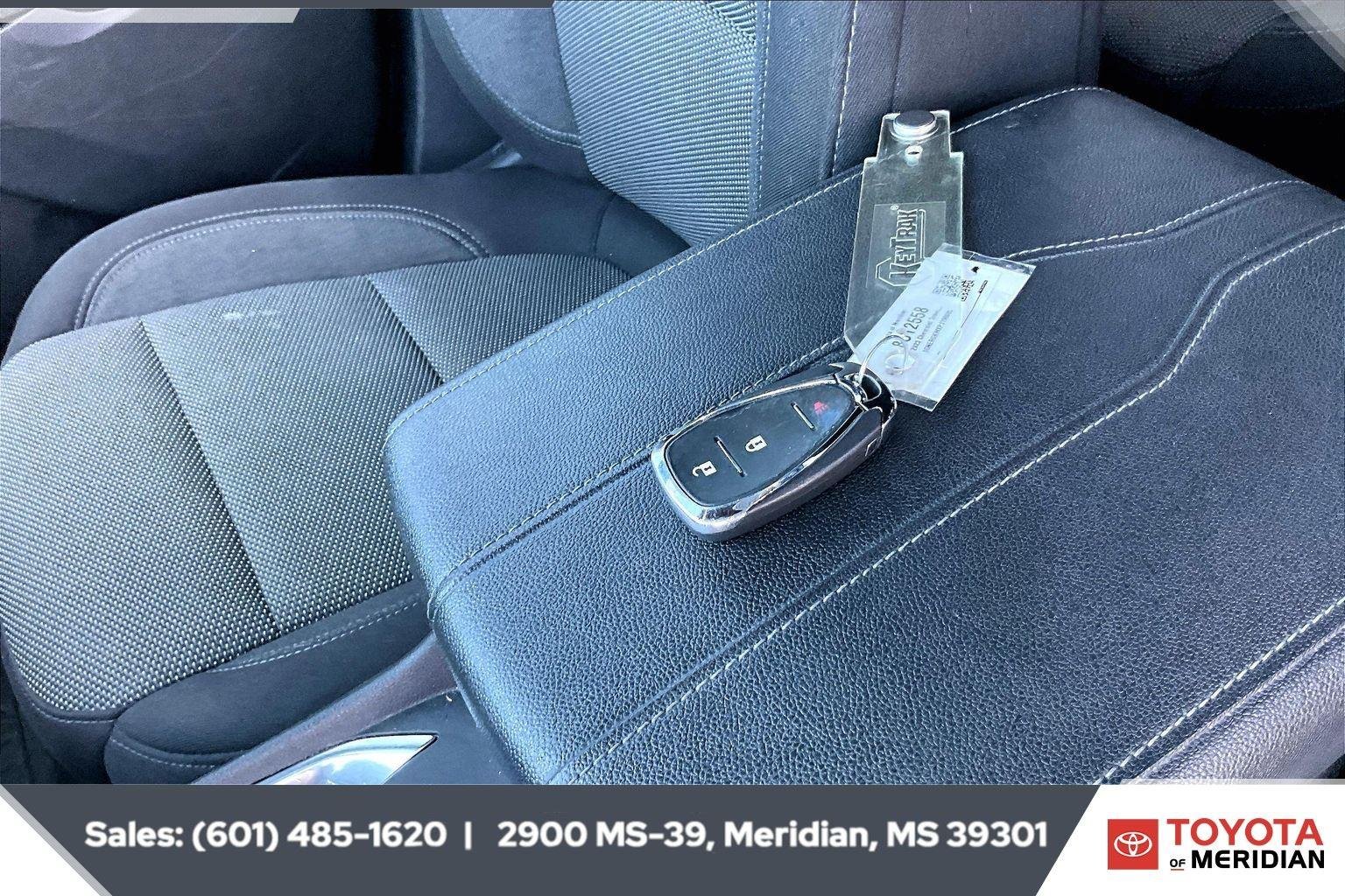 Used 2023 Mosaic Black Metallic Chevrolet LT Cloth image 9