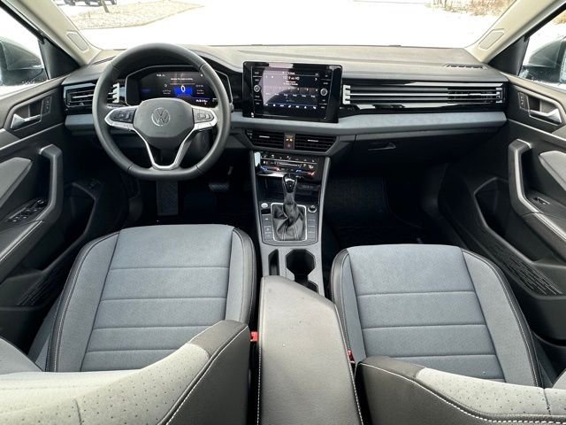 2025 Volkswagen Jetta SE - Photo 29