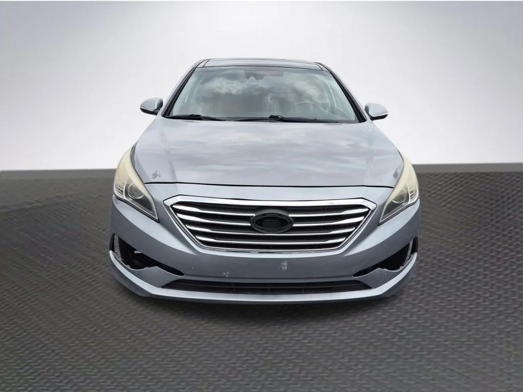 Used 2015 Shale Gray Metallic Hyundai Limited image 3
