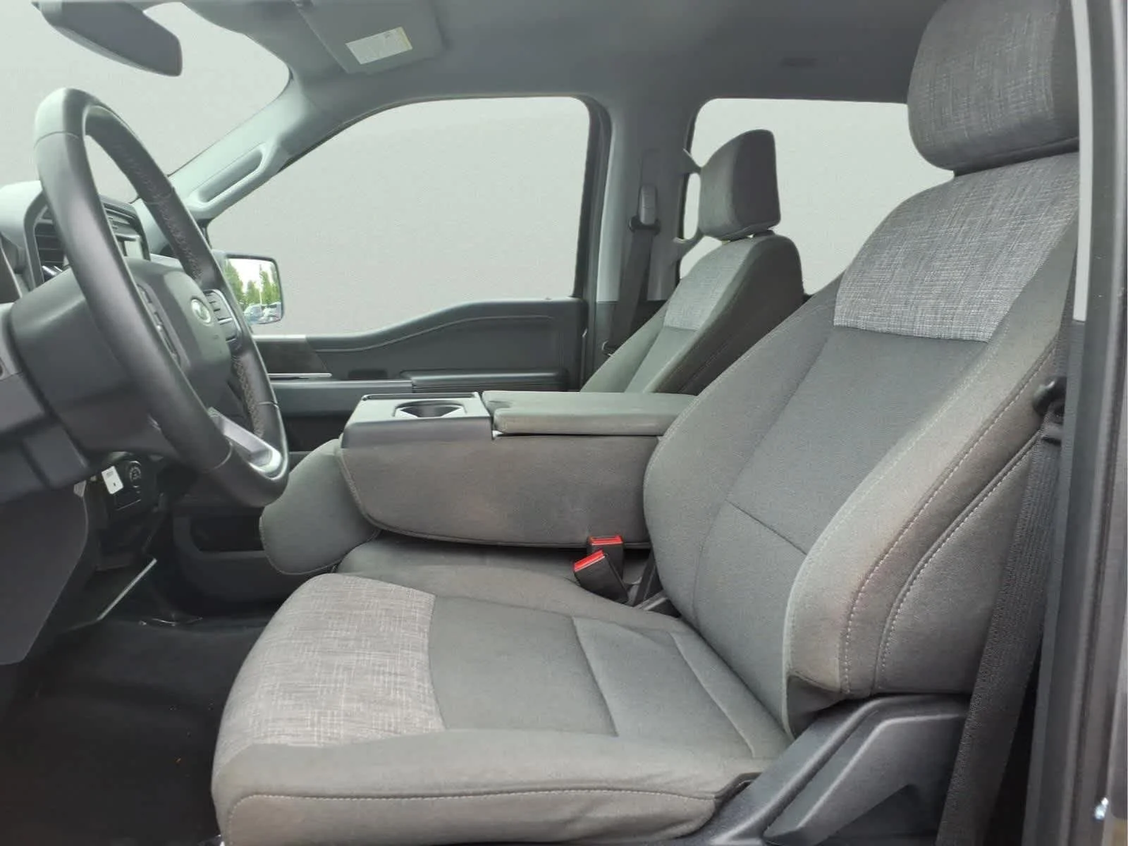 Used 2023 Carbonized Gray Metallic Ford XLT image 27