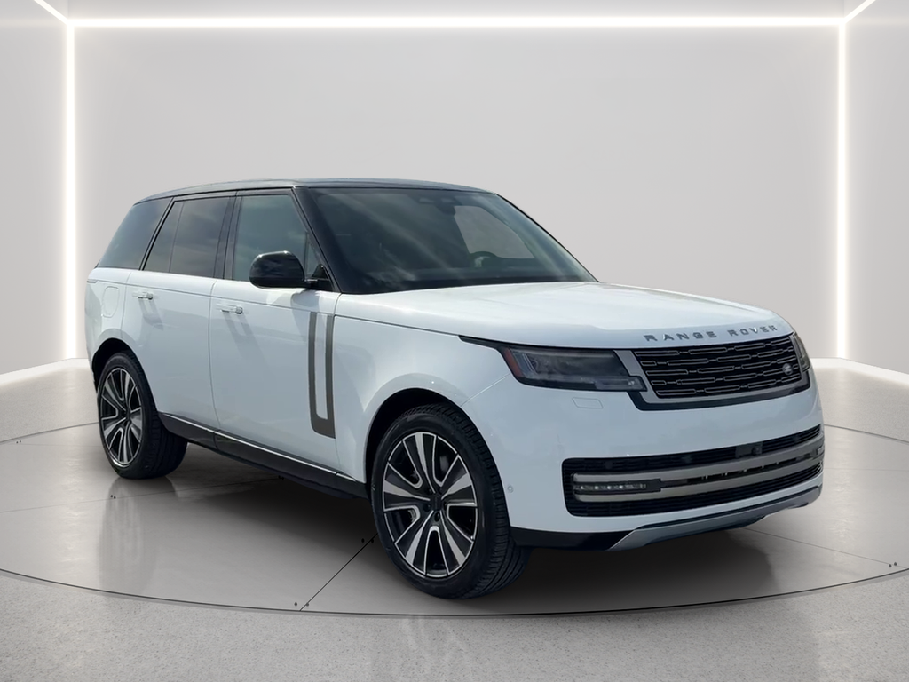 New 2026 Fuji White Land Rover SE image 3