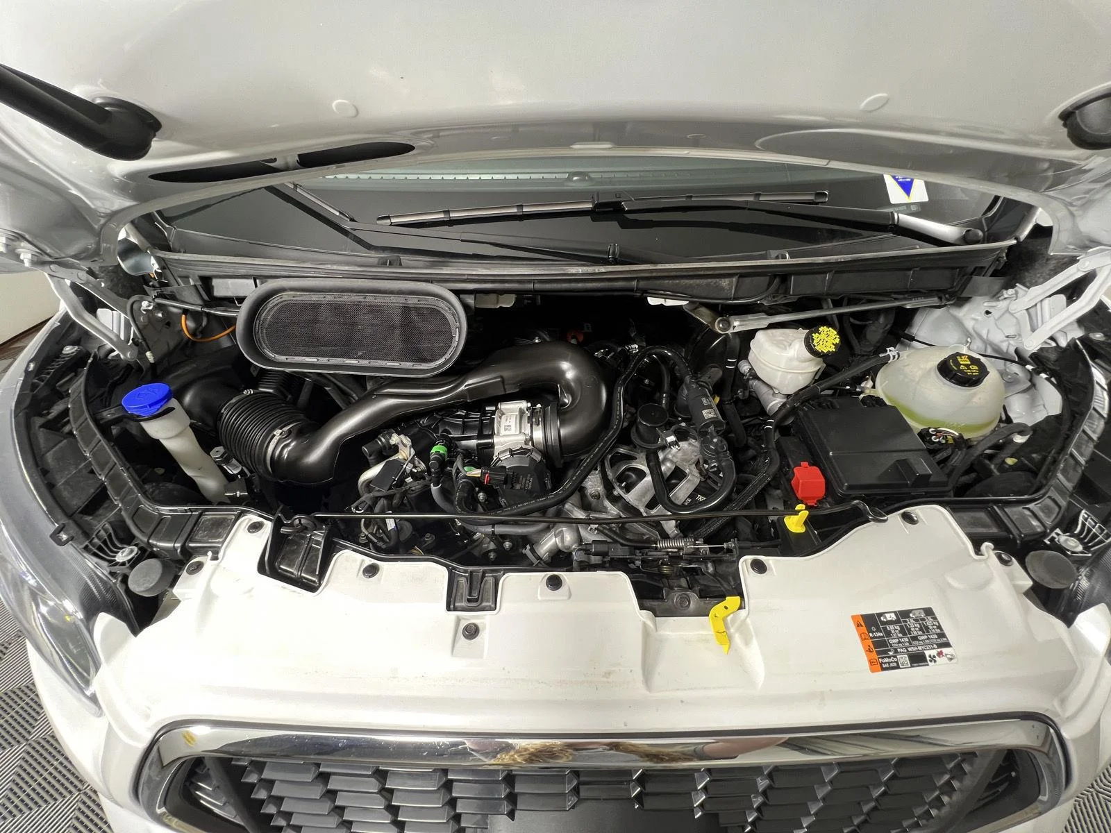 Used 2026 Oxford White Ford XLT image 24