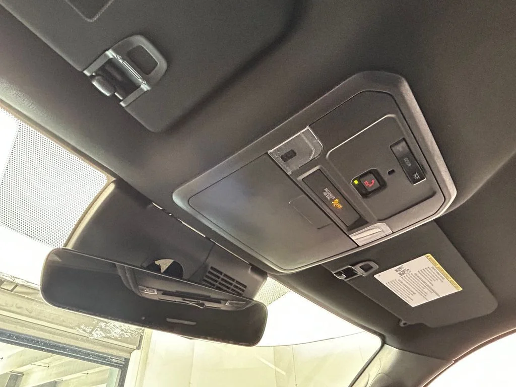 Used 2025 Underground Toyota SR5 image 39