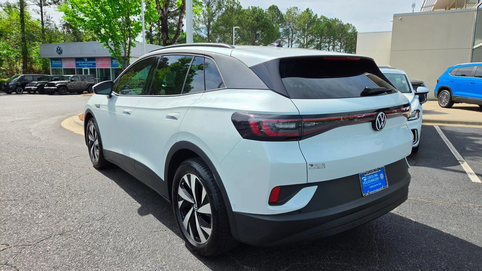 New 2026 opal white pearl Volkswagen Pro image 3