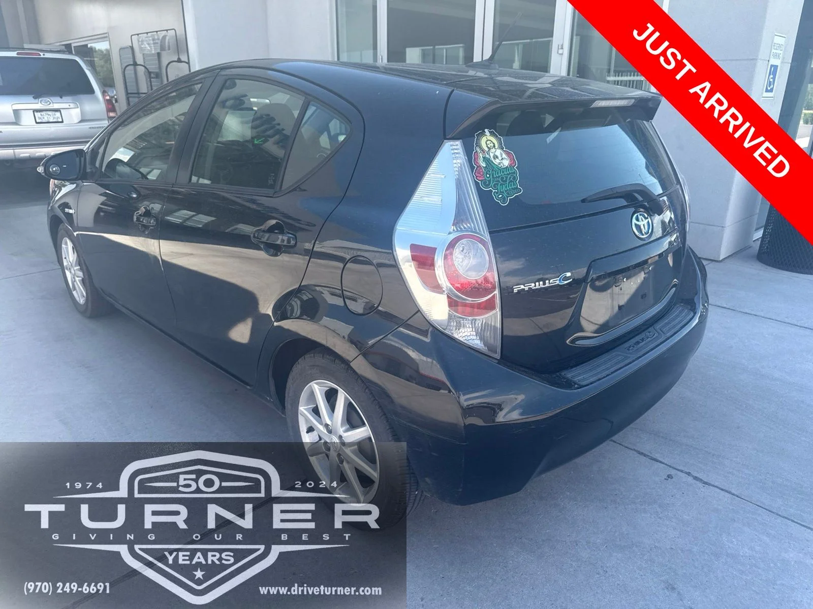 Used 2013 Black Toyota Three image 3