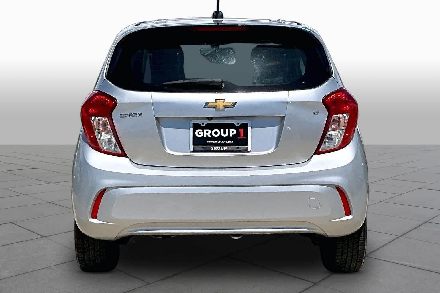 Used 2020 SILVER ICE METALLIC Chevrolet LT image 5