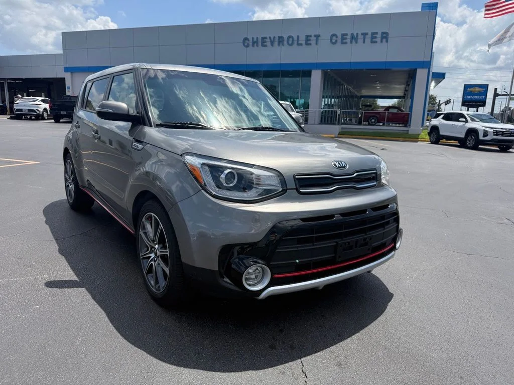 Used 2017 Kia Soul Base with VIN KNDJX3AA6H7502037 for sale in Winter Haven, FL