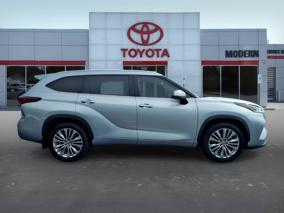 Used 2022 Celestial Silver Metallic Toyota Platinum image 6