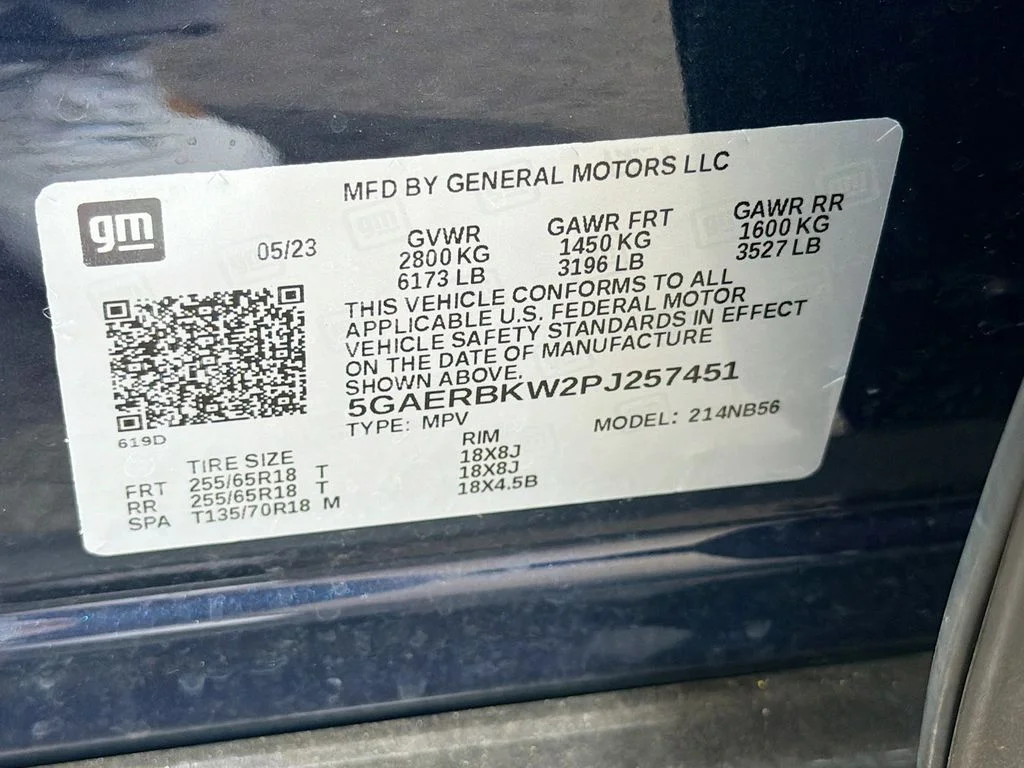 Used 2023 Emperor Blue Metallic Buick Essence image 31