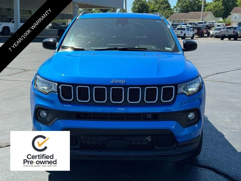 Certified Used 2023 Blue Jeep Latitude image 9