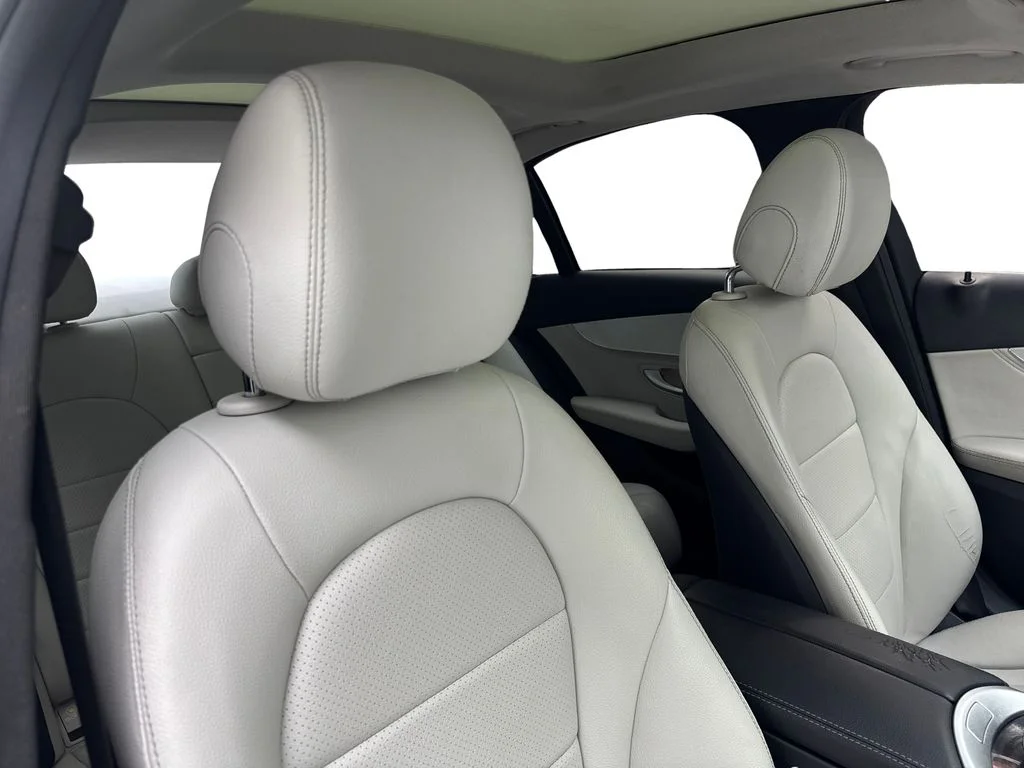 Used 2016  Mercedes-Benz C 300 image 44