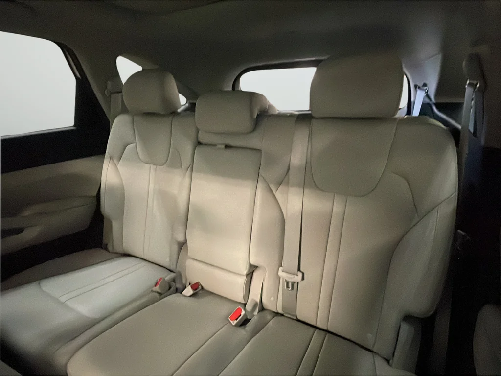 Used 2022 White Kia S X-LINE image 41