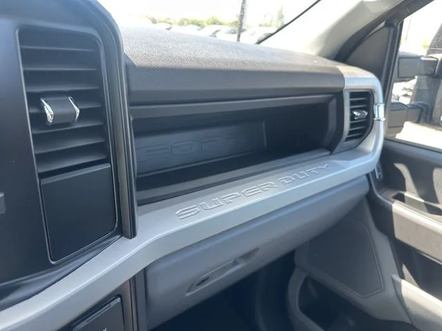2025 Ford F-350 Super Duty XL - Photo 35