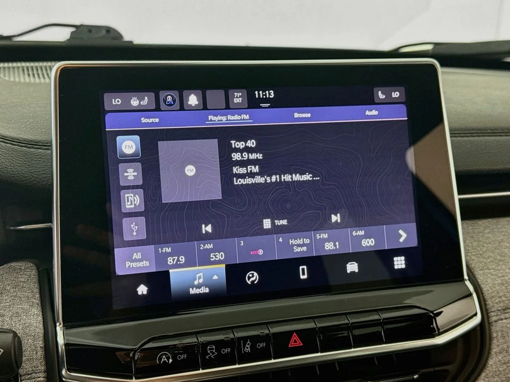 Used 2023 Laser Blue Pearlcoat Jeep Latitude image 6