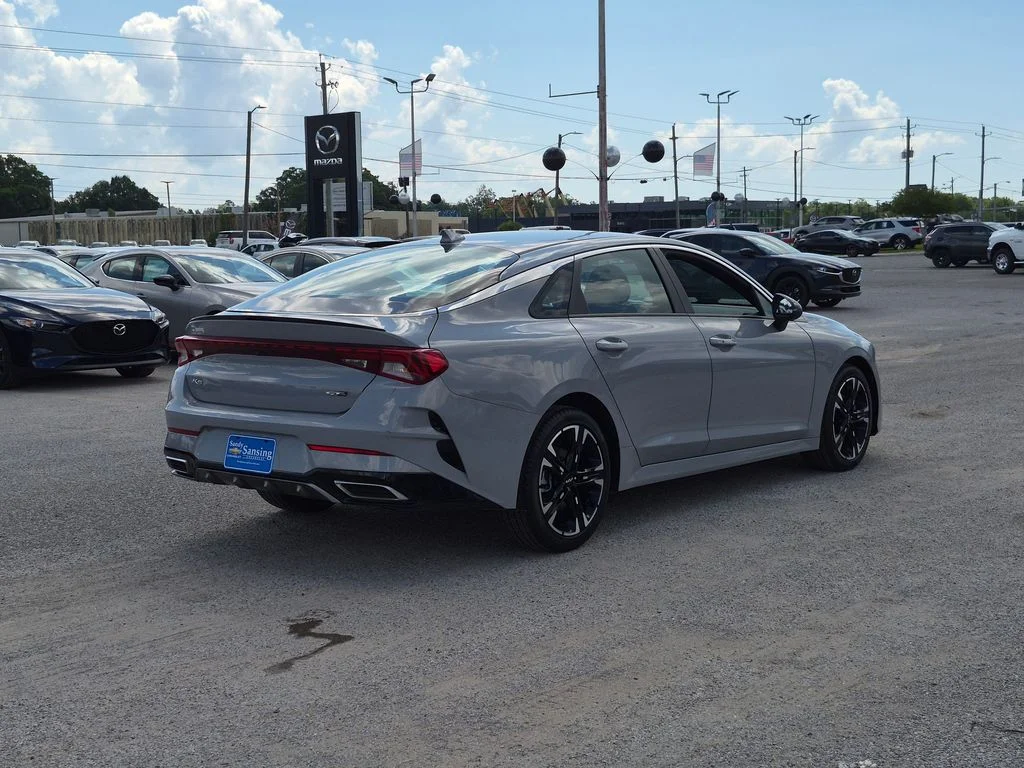 Used 2022 Gray Kia GT-Line image 5