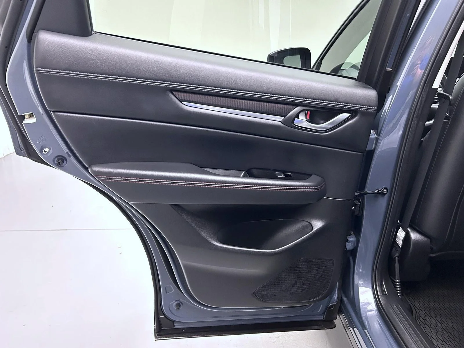 Certified Used 2024 Gray Mazda 2.5 S Carbon Edition image 19