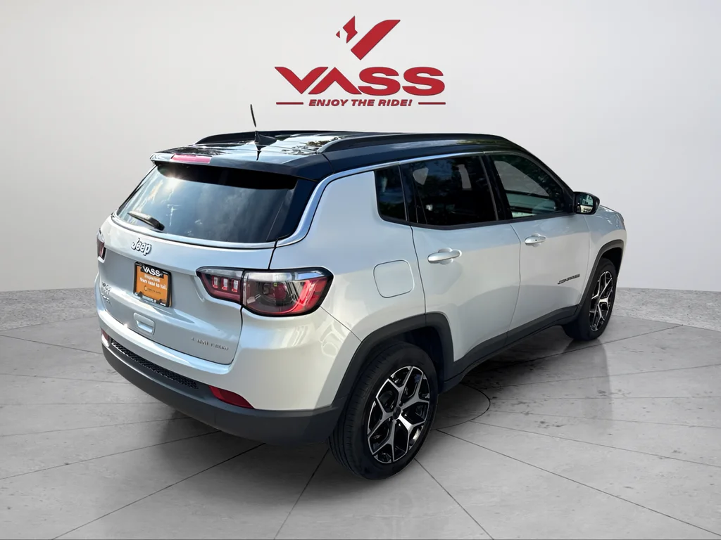 Used 2025 Silver Jeep Limited image 5