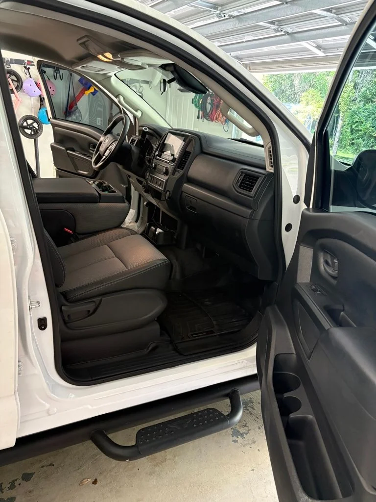 Used 2021 White Nissan S image 13