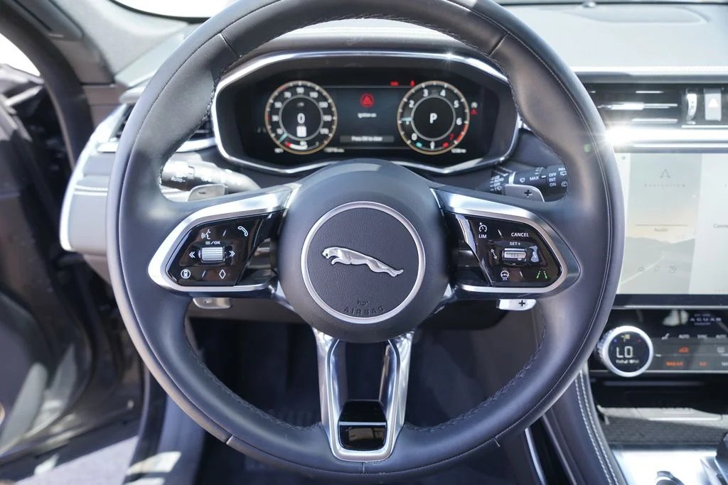 2026 Jaguar F-Pace R-Dynamic S - Photo 11