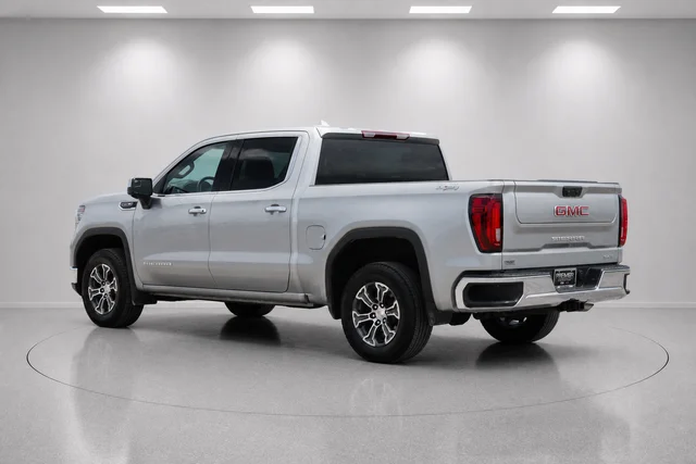 Used 2026 Silver GMC SLT image 5
