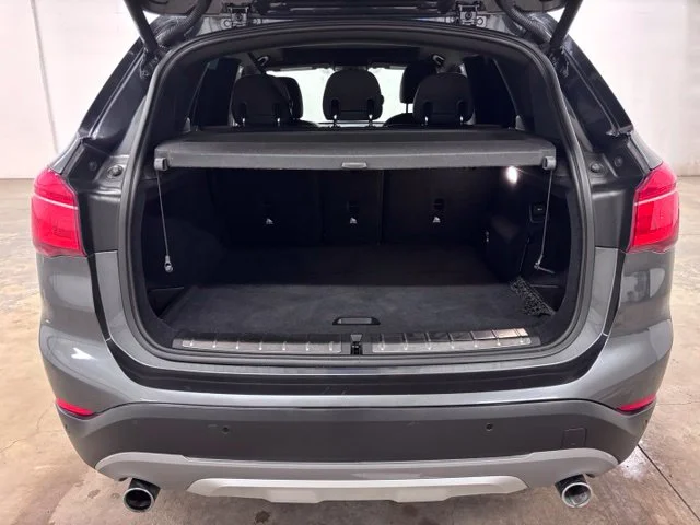 Used 2017 Gray BMW xDrive28i image 26