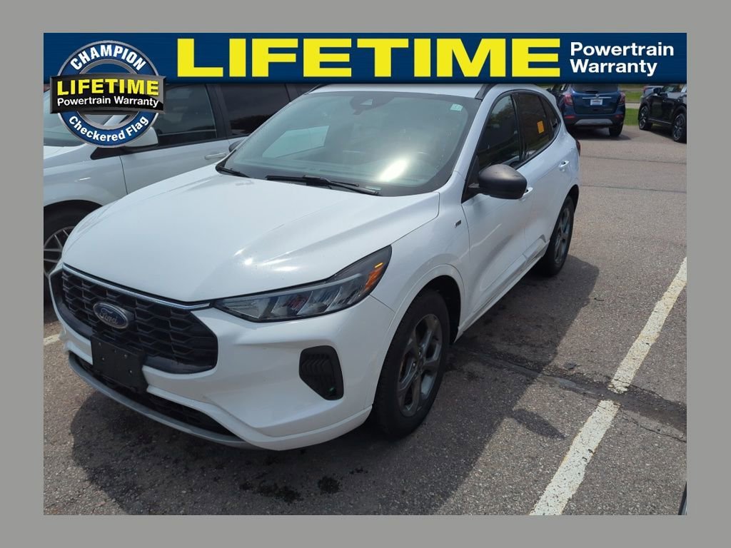 2023 Ford Escape ST-Line AWD's photo