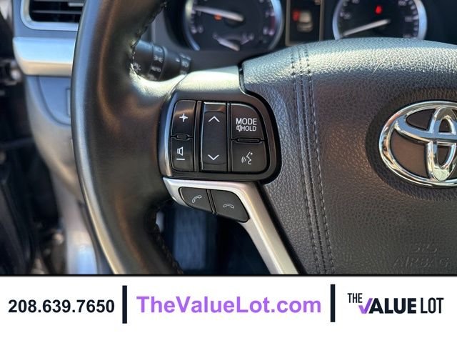 Used 2017  Toyota Limited Platinum image 28