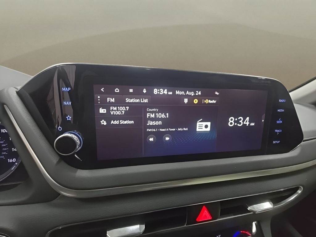 Used 2023 Gray Hyundai SEL image 30