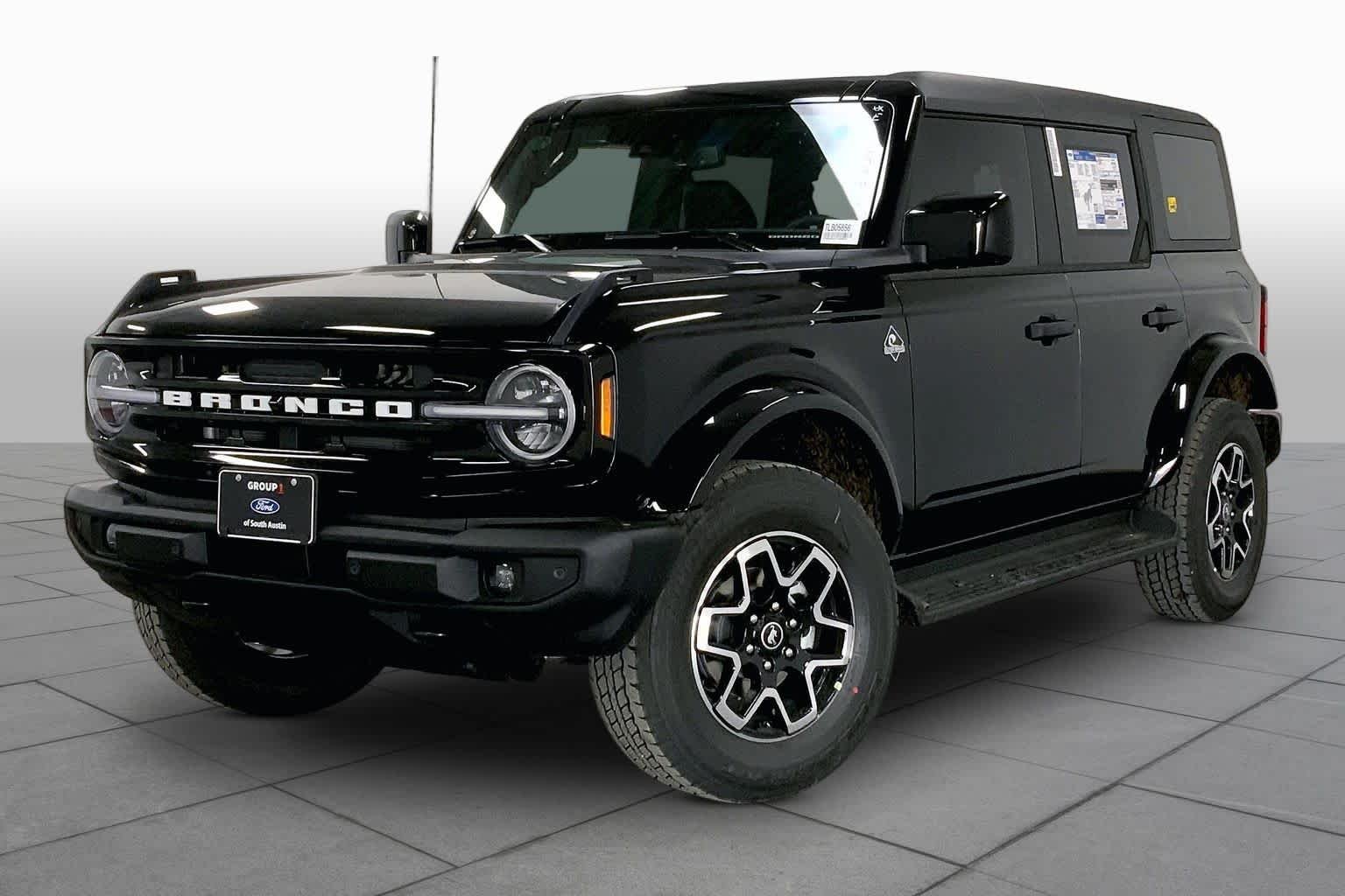 New 2026 Shadow Black Ford Outer Banks® image 22