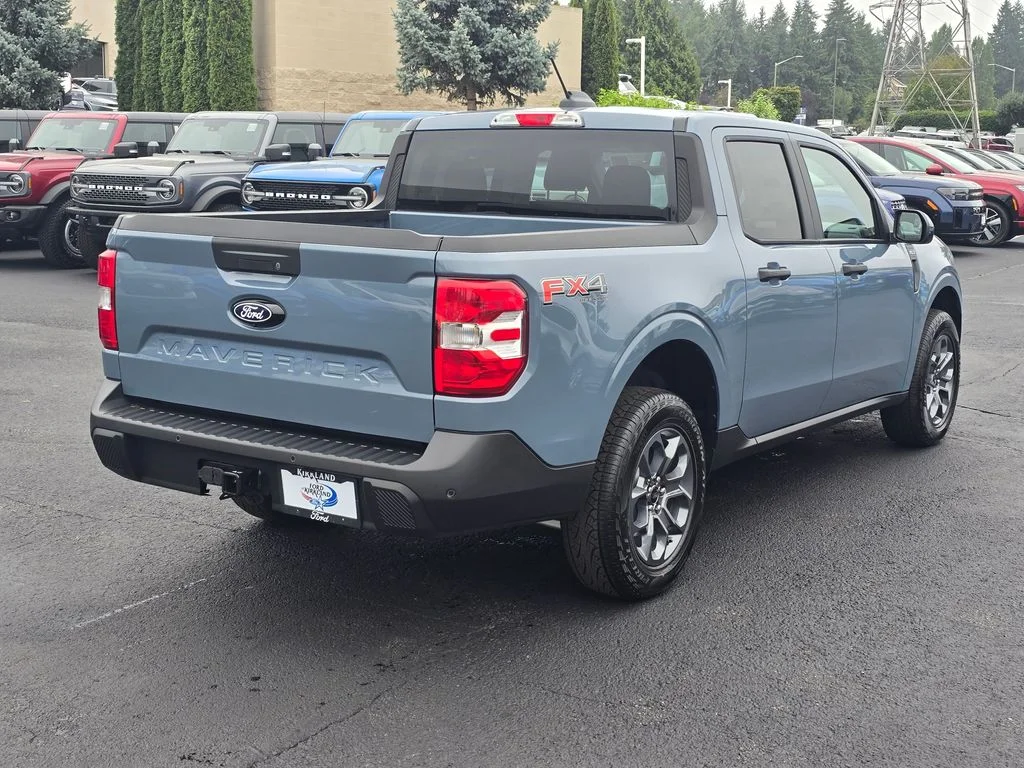 New 2025 Azure Gray Metallic Tri-Coat Ford XLT image 7