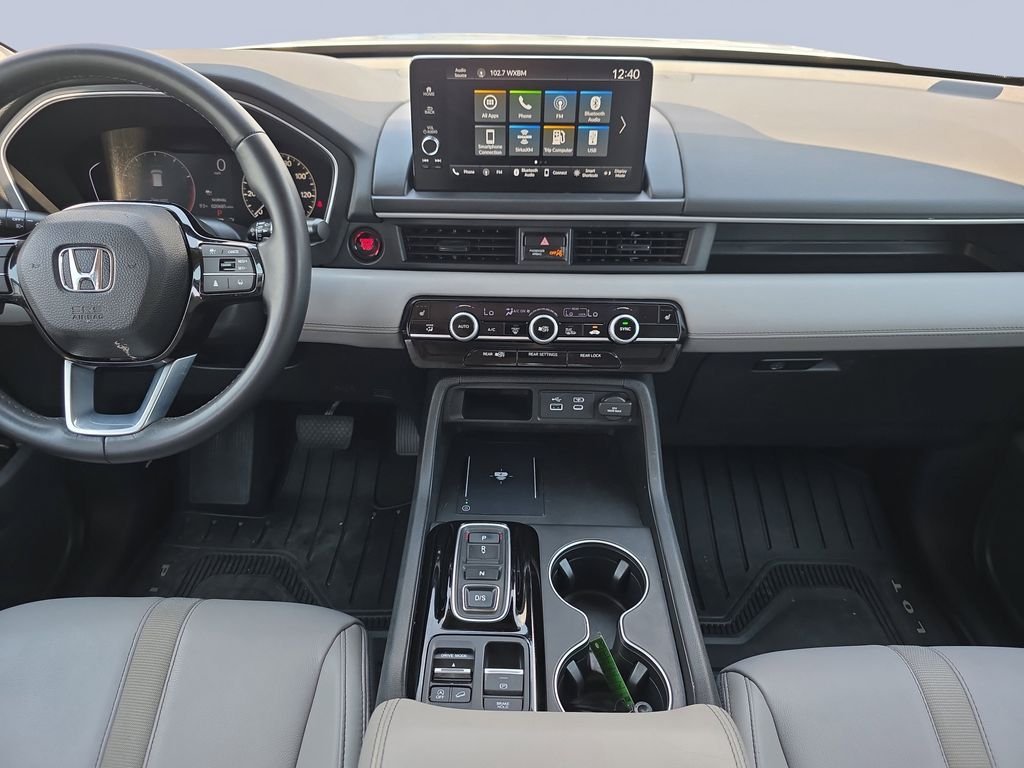 Used 2025 Lunar Silver Metallic Honda EX-L image 18