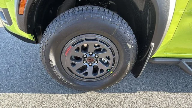2026 Nissan Frontier PRO-4X - Photo 9