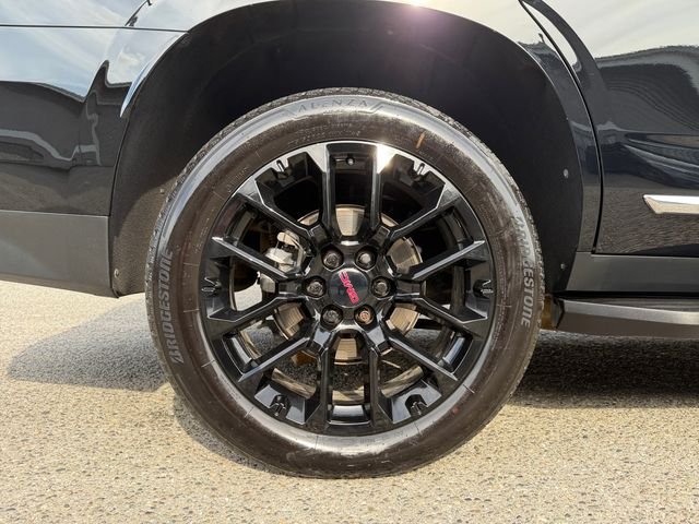 Used 2023 Onyx Black GMC SLT image 24