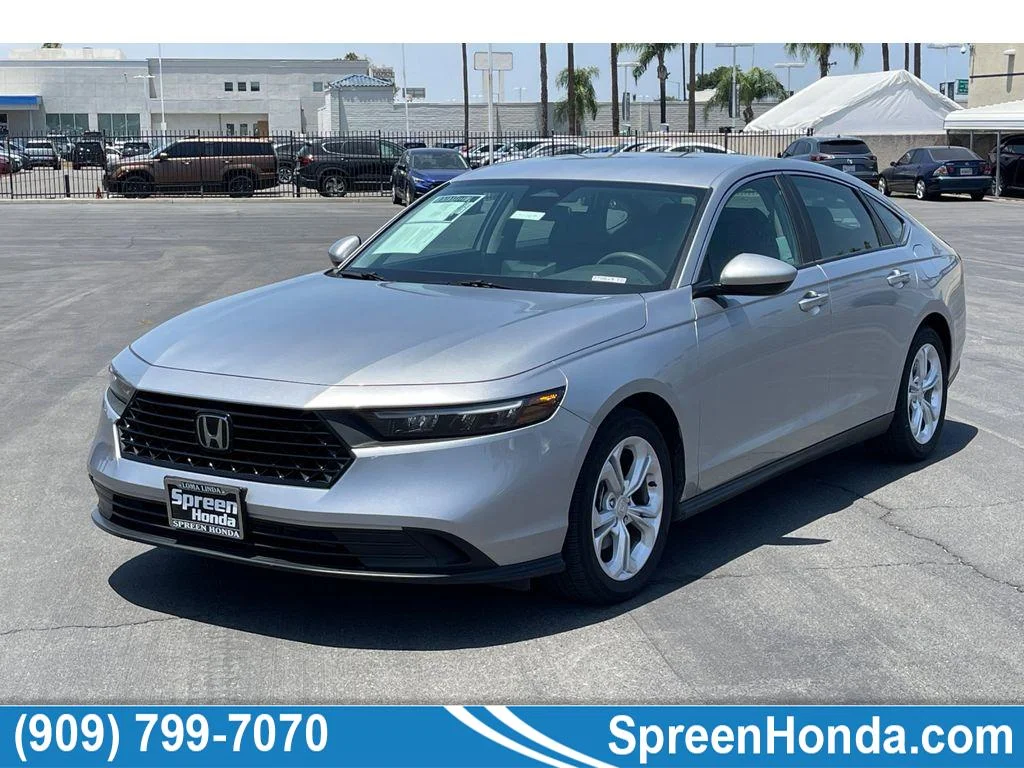 Used 2024 Solar Silver Metallic Honda LX image 1