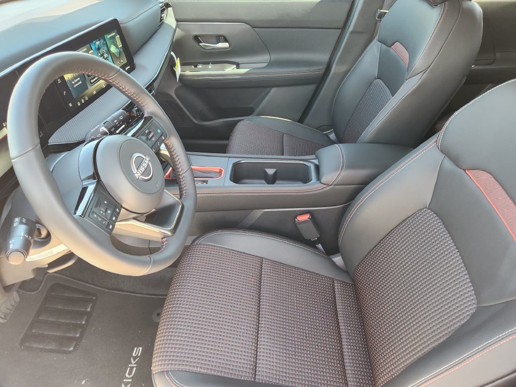 2026 Nissan KICKS SR - Photo 11