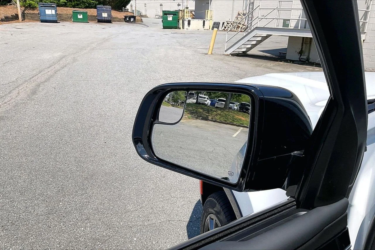 New 2026 Bright White Clearcoat Jeep Summit Reserve image 28