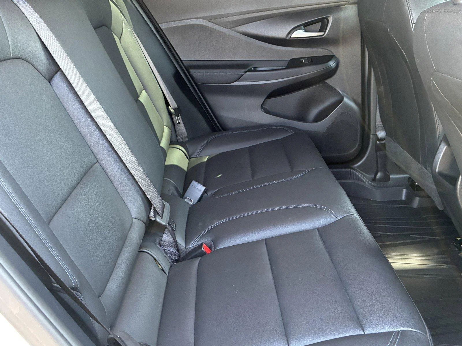 Used 2025 Summit White Buick Sport Touring image 11